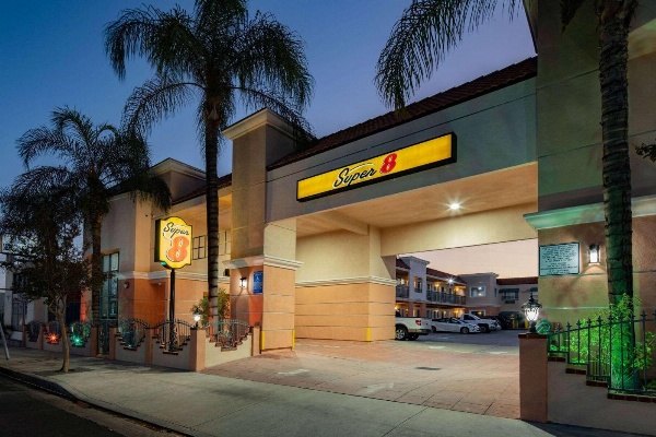 Super 8 oleh Wyndham North Hollywood image 4